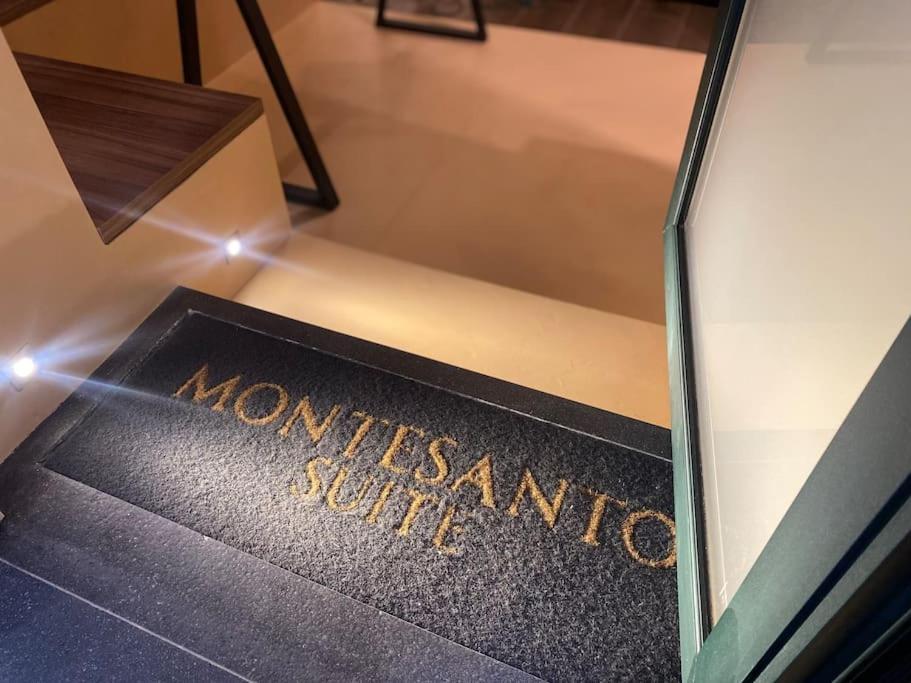 Montesantogroup Suite House Nel Centro Di Napoli Eksteriør billede